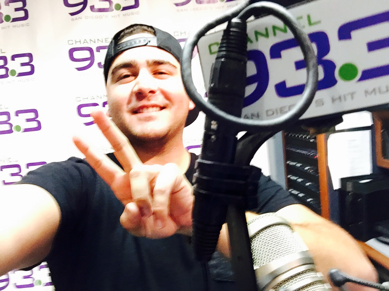 DJ C-RIZ – @DJC_RIZ